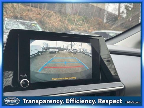 Certified 2024 Toyota Prius LE image 27