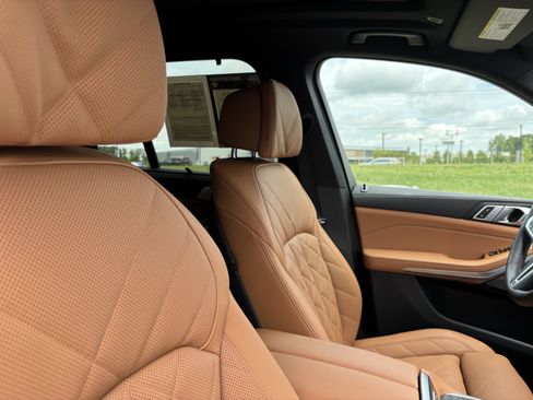 Certified 2025 BMW X5 M60i AWD/4WD image 35