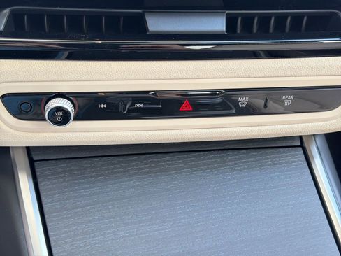 New 2026 BMW 330i Sedan w/ Premium Package RWD image 18