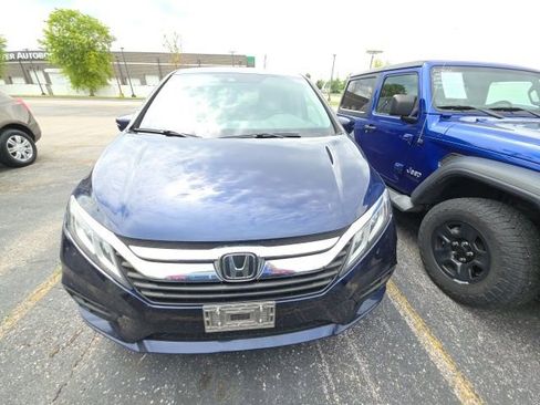 Used 2019 Honda Odyssey EX image 10