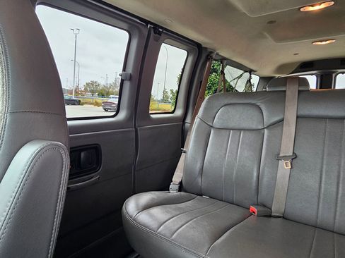 Used 2023 Chevrolet Express 3500 LS image 23