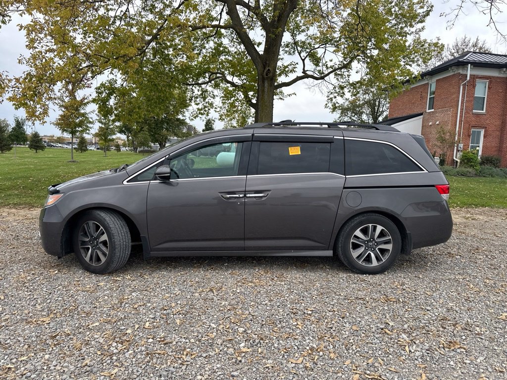 Used 2015 Honda Odyssey Touring image 9