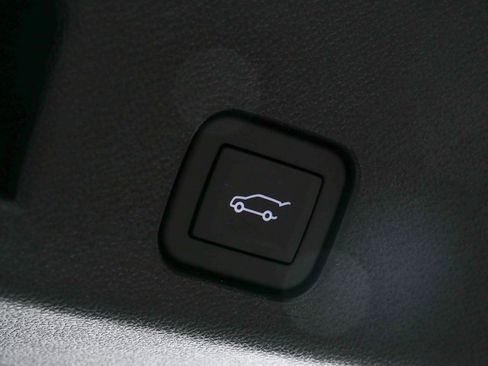 New 2026 Porsche Cayenne image 29