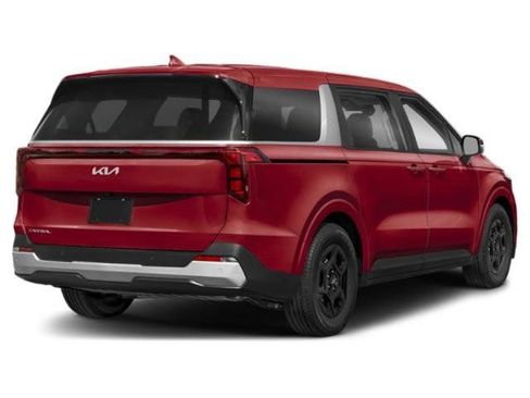 Used 2025 Kia Carnival FWD image 2