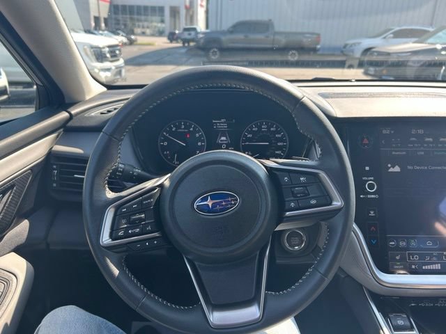 Used 2025 Subaru Outback Premium AWD/4WD image 17