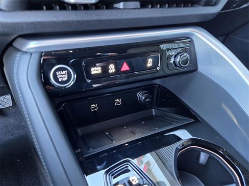 New 2025 Audi Q5 Premium Plus image 23