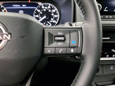 New 2025 Nissan Rogue SV image 43