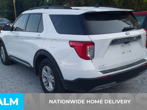 Used 2022 Ford Explorer XLT w/ Equipment Group 202A RWD image 4