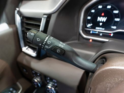 Used 2024 GMC Sierra 2500 Denali w/ Technology Package image 31