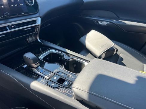 Used 2024 Lexus RX 350 FWD w/ Technology Package image 17