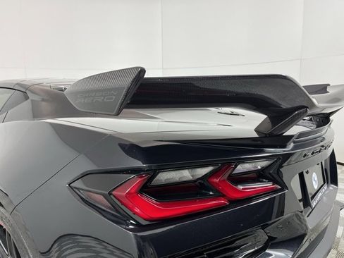 Used 2023 Chevrolet Corvette Z06 w/ Z07 Performance Package image 22