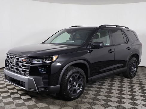 New 2026 Honda Pilot TrailSport image 3