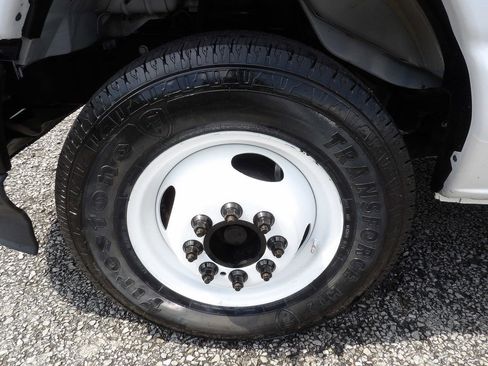 Used 2021 Ford E-350 and Econoline 350 Super Duty RWD image 38