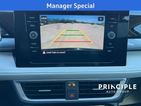 New 2025 Volkswagen Taos SEL image 14