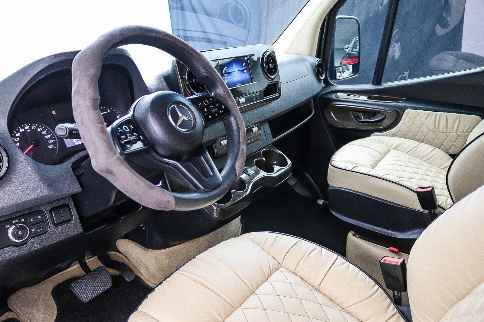 Used 2020 Mercedes-Benz Sprinter 3500 image 20