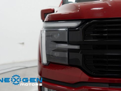 Used 2024 Ford F150 Platinum image 4