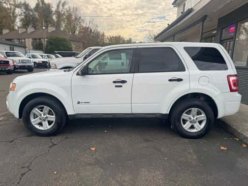 Used 2011 Ford Escape 2WD Hybrid image 4