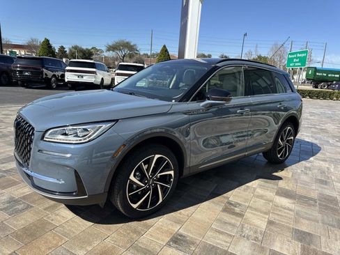 New 2026 Lincoln Corsair Reserve image 5