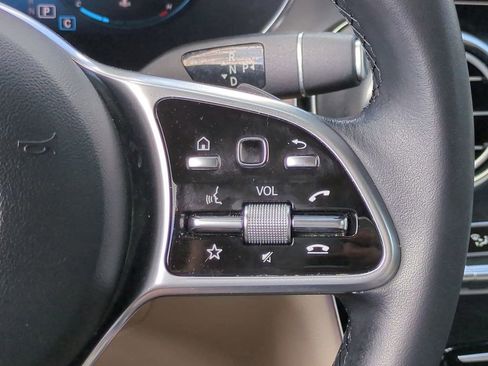 Used 2022 Mercedes-Benz GLC 300 image 24