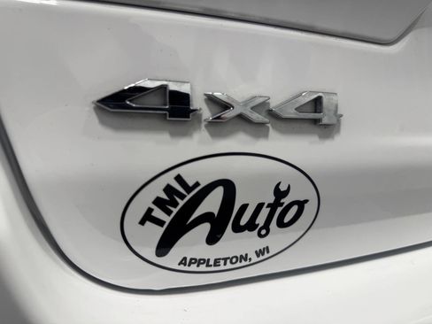 Used 2023 Jeep Grand Cherokee Laredo w/ Luxury Tech Group I image 6