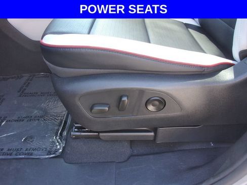 Used 2025 Chevrolet Silverado EV RST AWD/4WD image 7