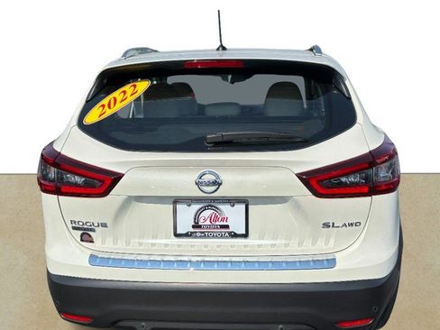 Used 2022 Nissan Rogue Sport SL AWD/4WD image 5