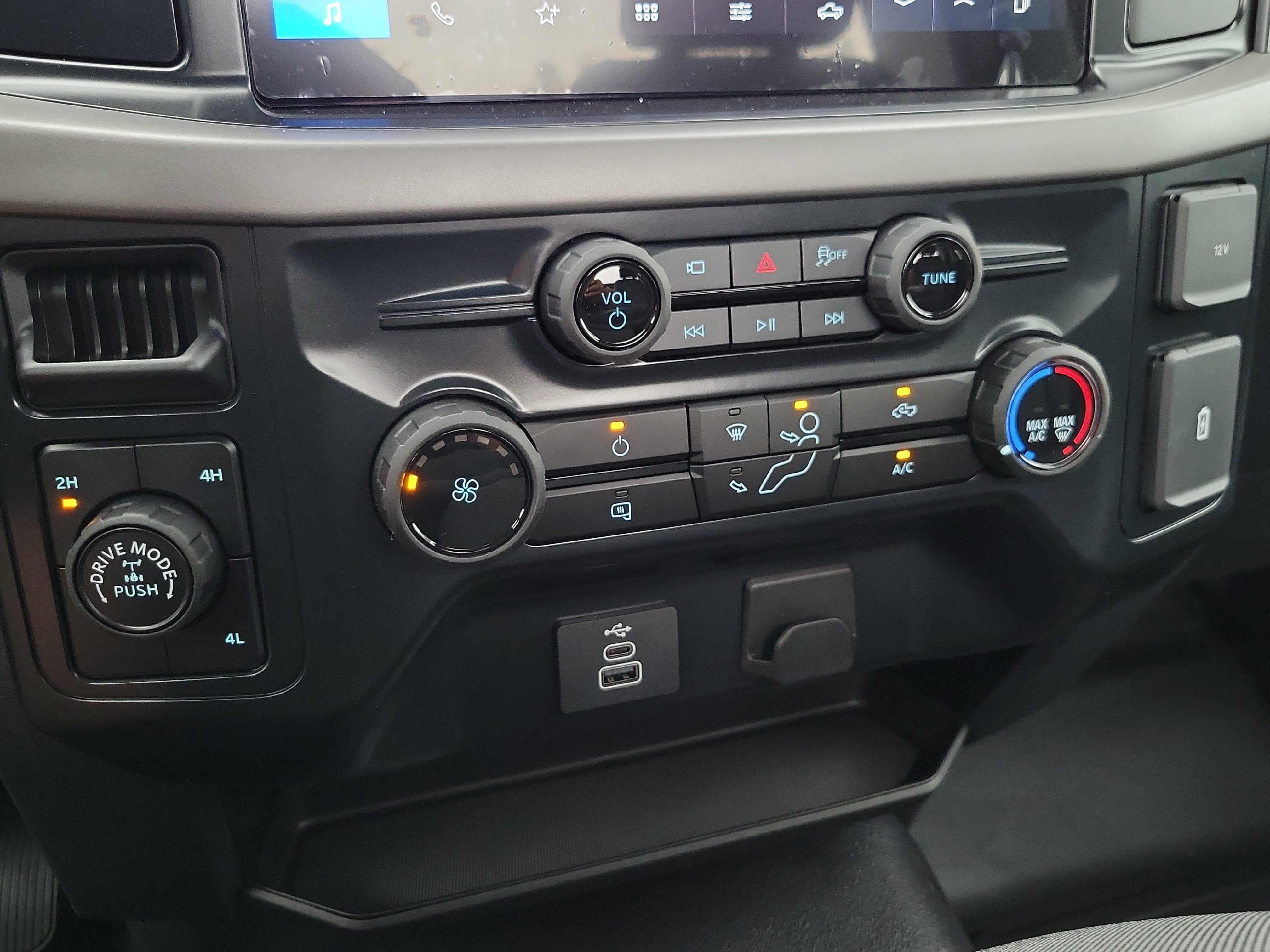 New 2026 Ford F150 XL AWD/4WD image 16