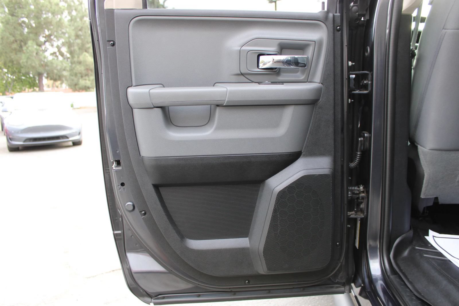 Used 2017 RAM 1500 Classic SLT RWD image 13