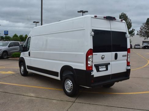 New 2026 RAM ProMaster 2500 w/ Premium Convenience Group FWD image 8