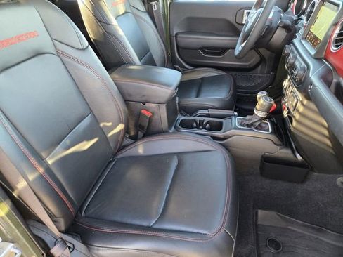 Certified 2023 Jeep Gladiator Rubicon w/ Cold Weather Group image 15