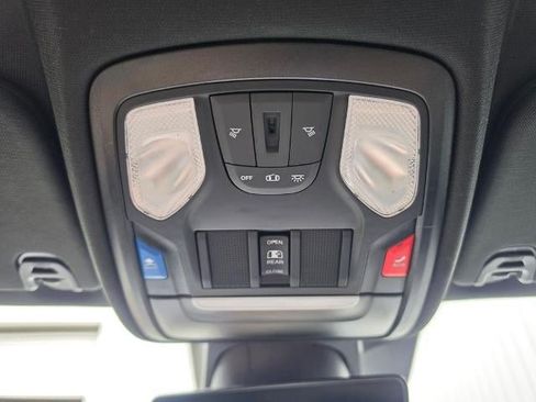 Used 2023 RAM 1500 Big Horn AWD/4WD image 29