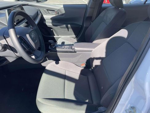 Used 2025 Toyota Prius LE image 29