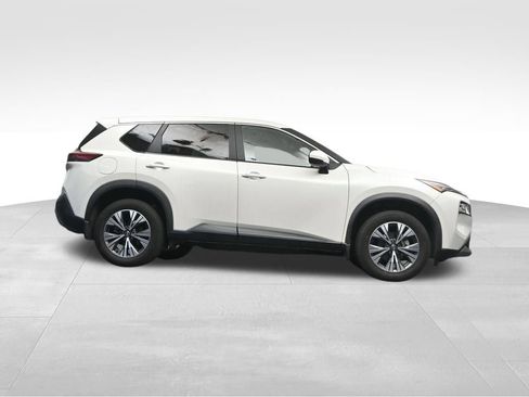 Used 2023 Nissan Rogue SV FWD image 15