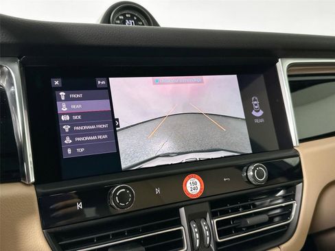 Certified 2025 Porsche Macan Turbo AWD/4WD image 23