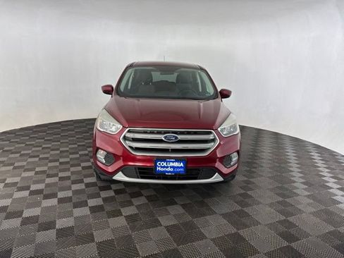 Used 2017 Ford Escape SE AWD/4WD image 2