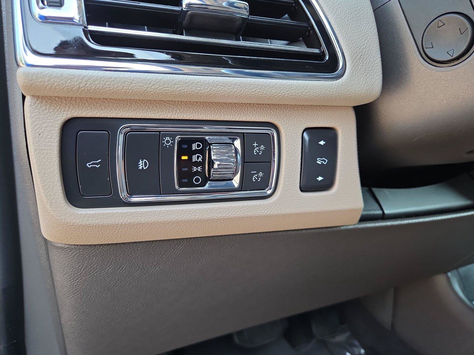 Used 2022 Lincoln Navigator L Reserve AWD/4WD image 26