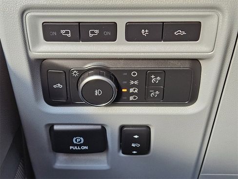 Used 2022 Ford F150 Limited image 22