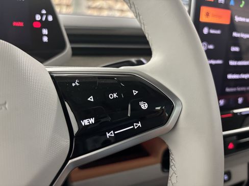 New 2025 Volkswagen ID. Buzz 1st Edition image 25