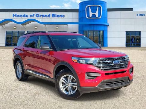 Used 2020 Ford Explorer XLT w/ Comfort Package AWD/4WD image 1