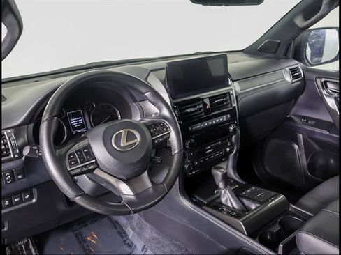 Used 2022 Lexus GX 460 w/ Black Line Special Edition AWD/4WD image 6