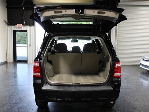 Used 2009 Ford Escape XLT FWD image 28