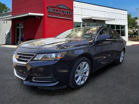 Used 2017 Chevrolet Impala LT w/ Convenience Package image 1