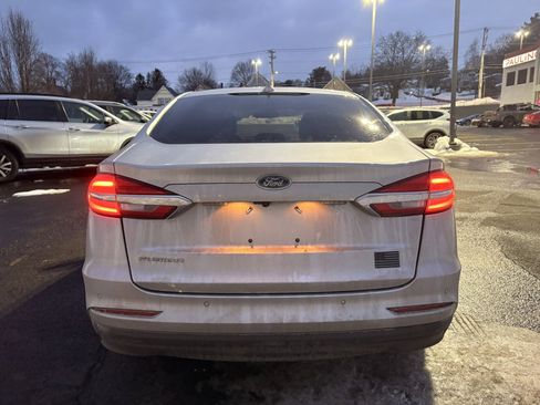 Used 2019 Ford Fusion SE image 6