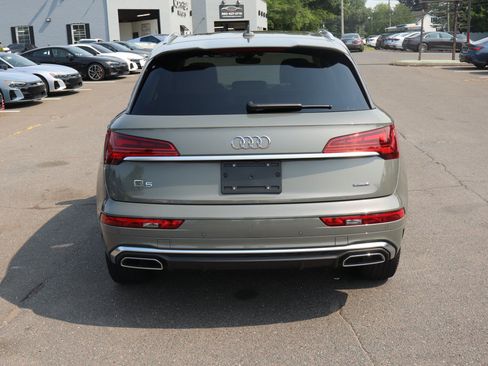 Used 2024 Audi Q5 2.0T Premium Plus w/ Premium Plus Package AWD/4WD image 7