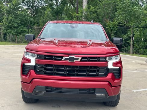 Used 2023 Chevrolet Silverado 1500 RST w/ Convenience Package II AWD/4WD image 2