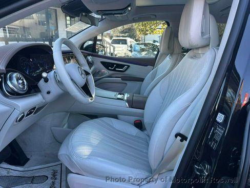 Used 2023 Mercedes-Benz EQS 580 4MATIC SUV image 6