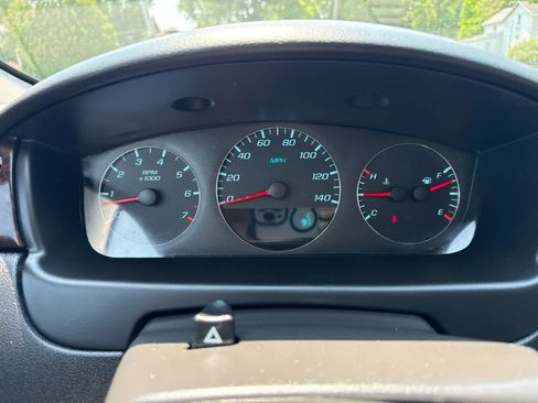 Used 2015 Chevrolet Impala LT w/ LT Sunroof Package FWD image 18