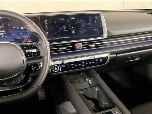 Used 2025 Hyundai Ioniq 6 SEL RWD image 5