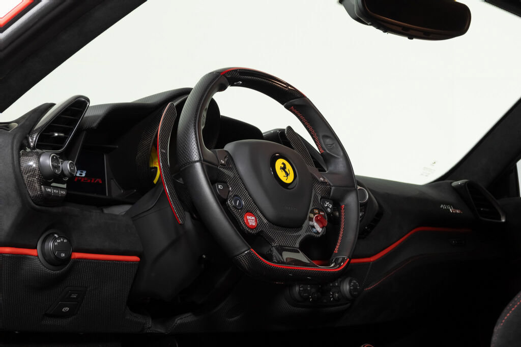 Used 2020 Ferrari 488 Pista Coupe RWD image 35