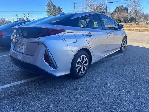 Used 2017 Toyota Prius Prime Plus image 5